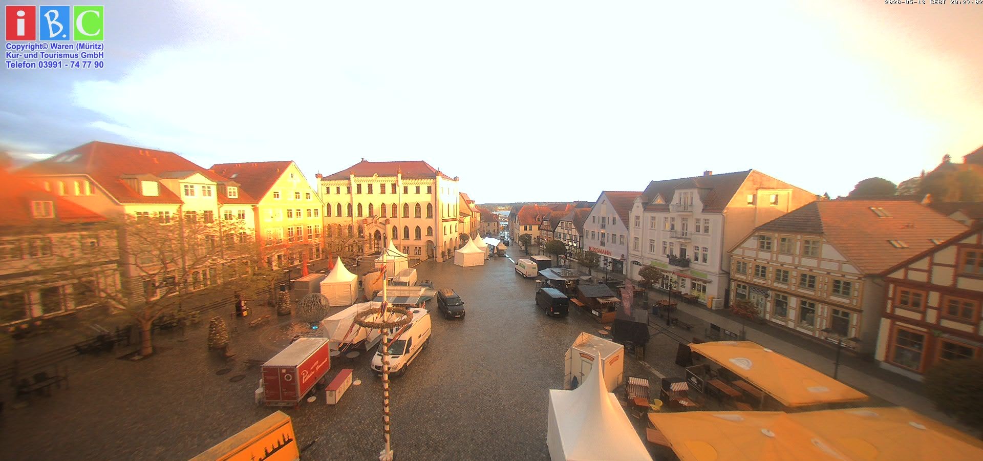 Archived image Webcam Waren (Müritz) - Market place