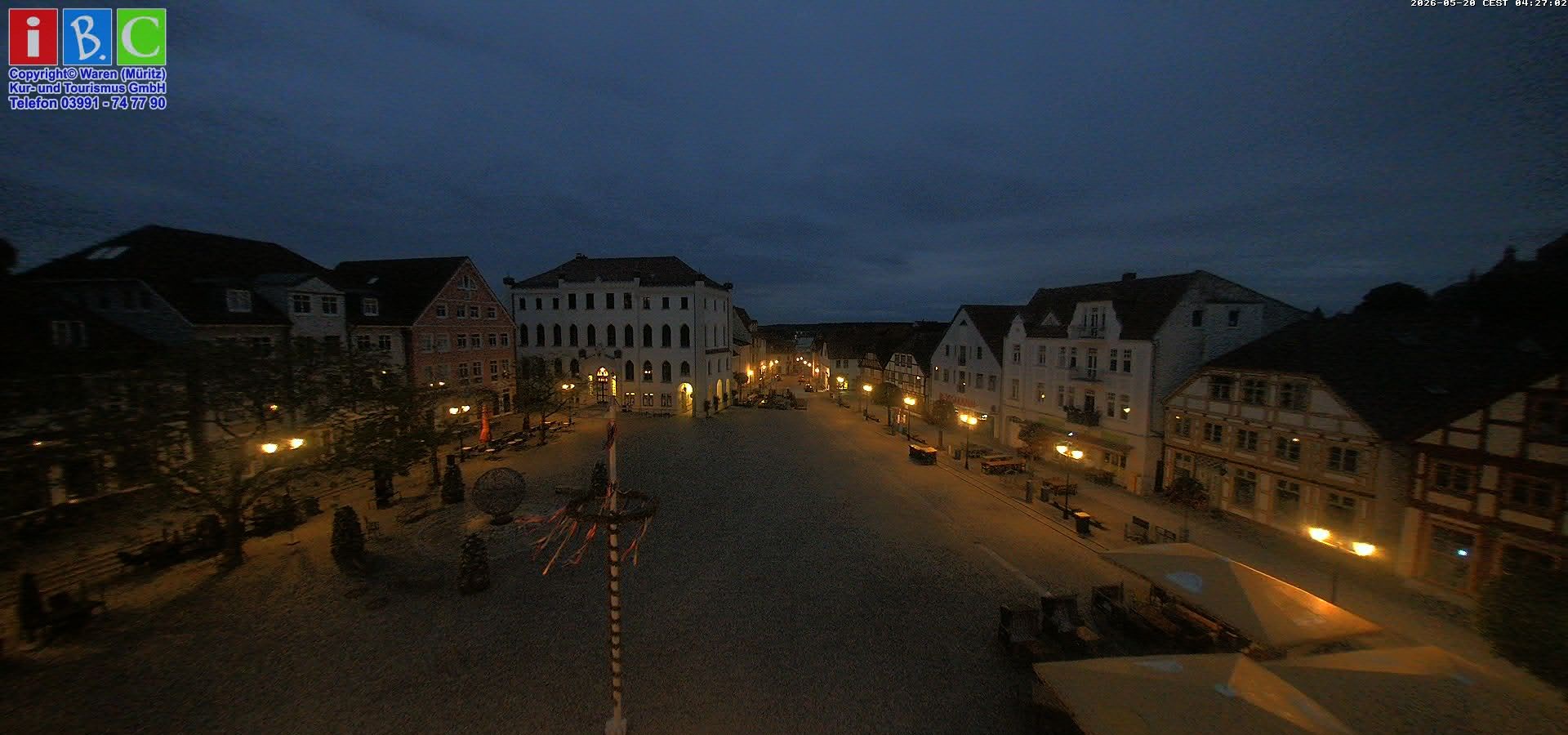 Archiv Foto Webcam Neuer Markt in Waren an der Müritz