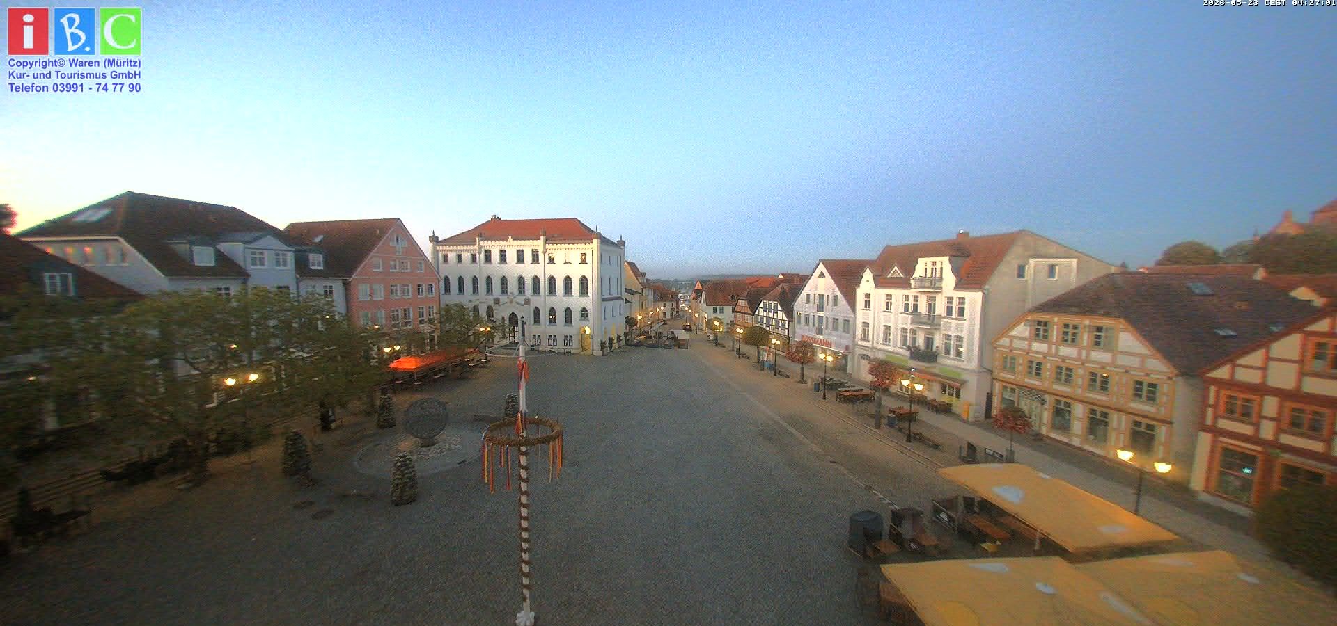 Archiv Foto Webcam Neuer Markt in Waren an der Müritz