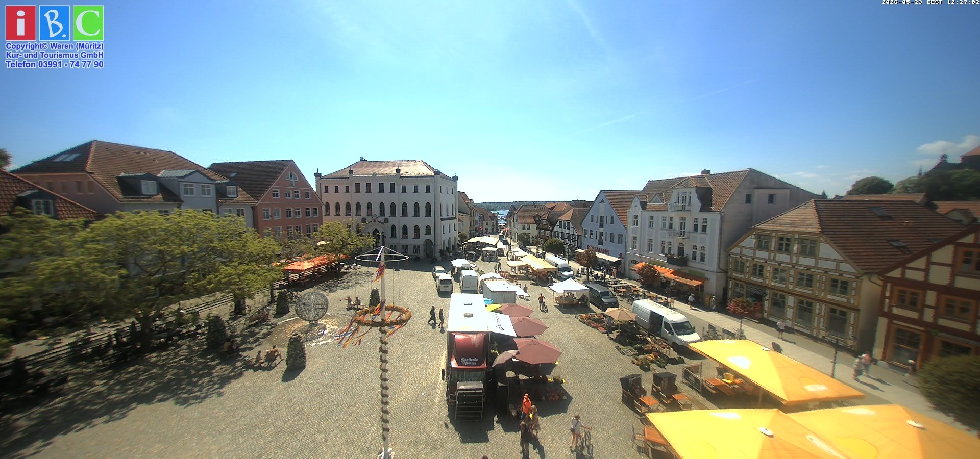 Archiv Foto Webcam Neuer Markt in Waren an der Müritz