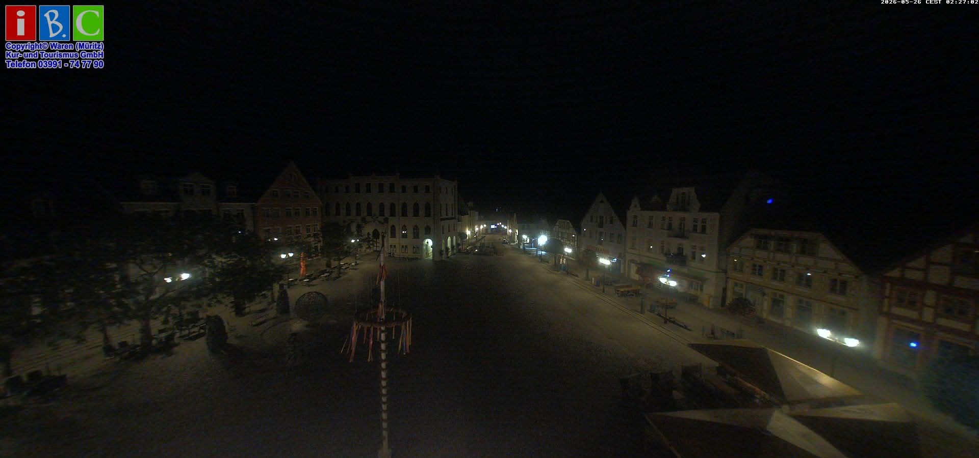 Archiv Foto Webcam Neuer Markt in Waren an der Müritz