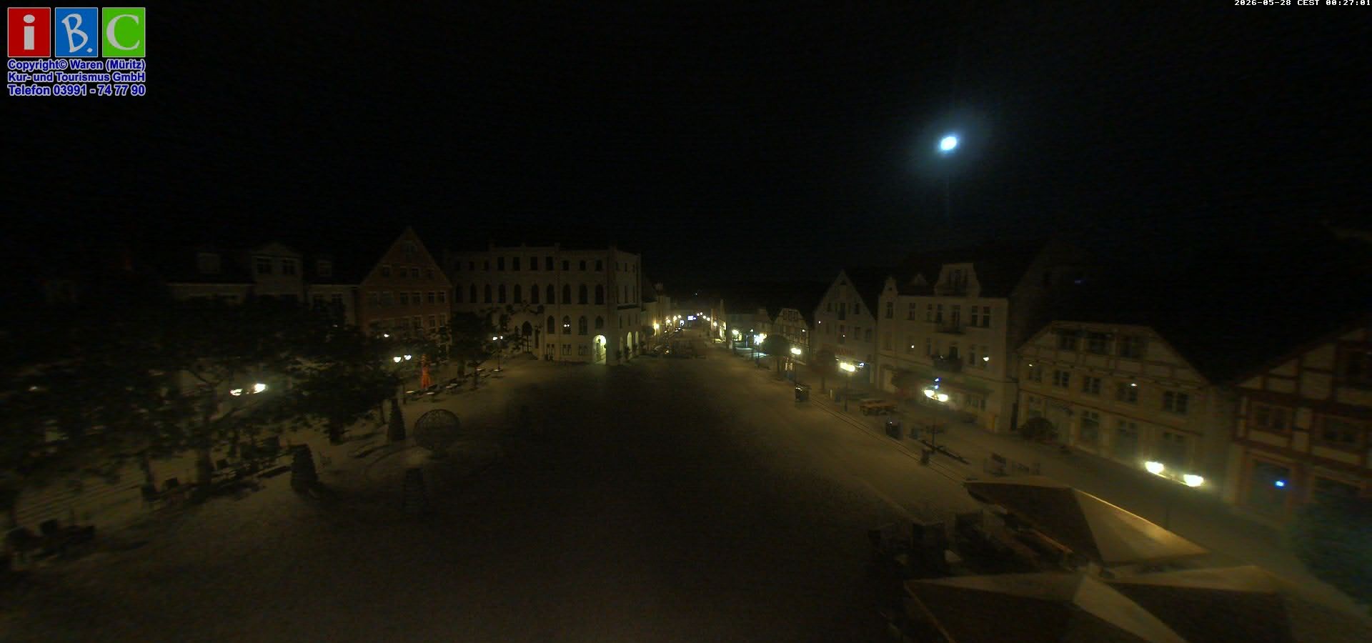 Archived image Webcam Waren (Müritz) - Market place
