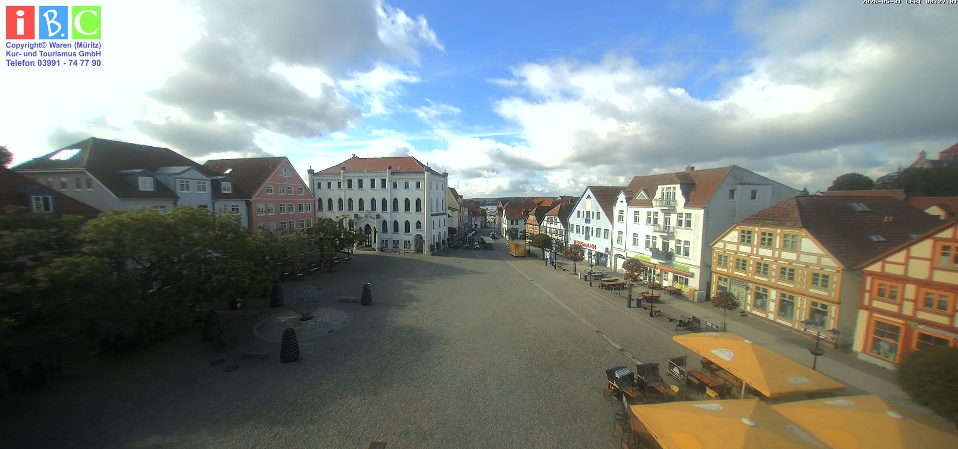 Archiv Foto Webcam Neuer Markt in Waren an der Müritz