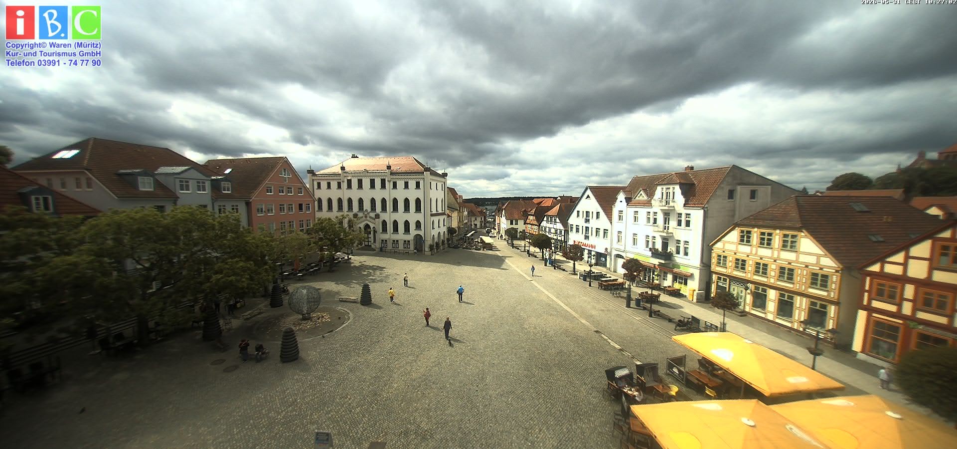 Archiv Foto Webcam Neuer Markt in Waren an der Müritz