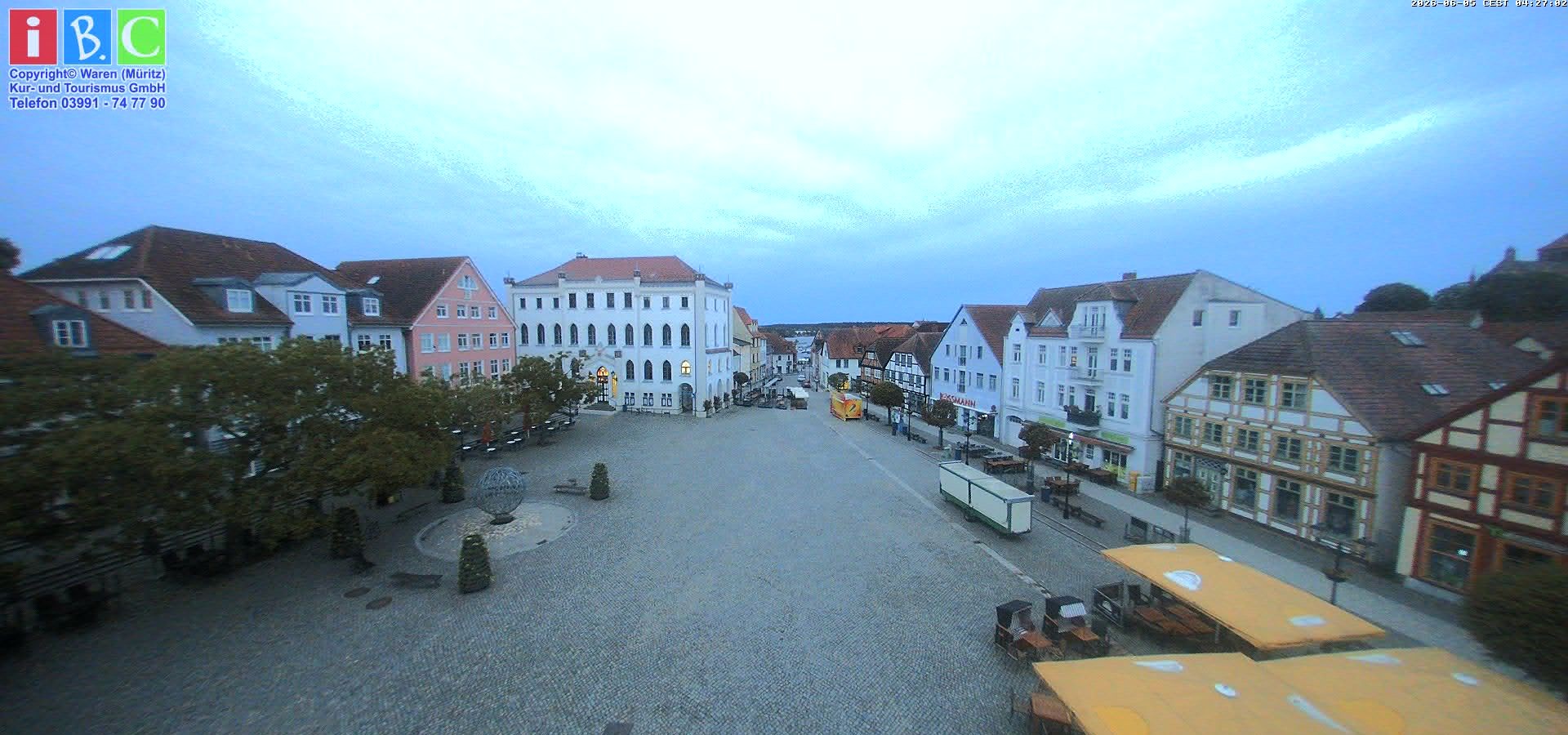 Archived image Webcam Waren (Müritz) - Market place