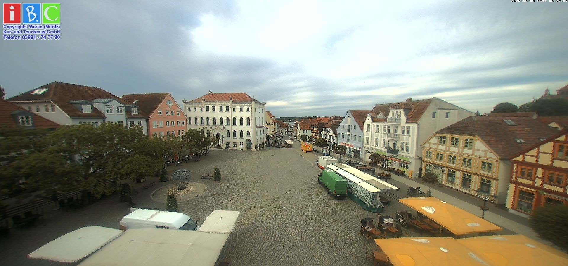 Archived image Webcam Waren (Müritz) - Market place