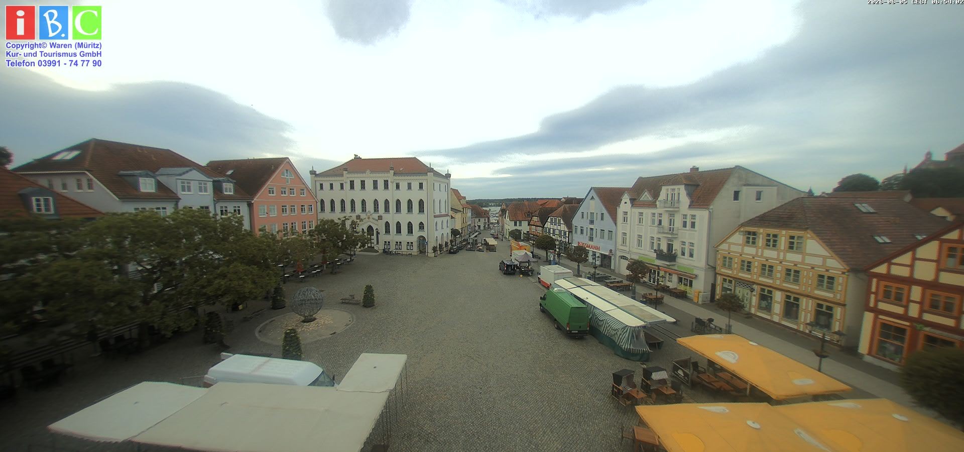 Archived image Webcam Waren (Müritz) - Market place