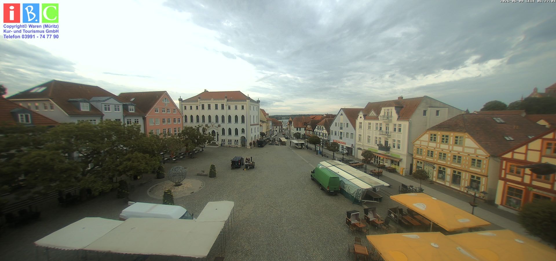 Archiv Foto Webcam Neuer Markt in Waren an der Müritz