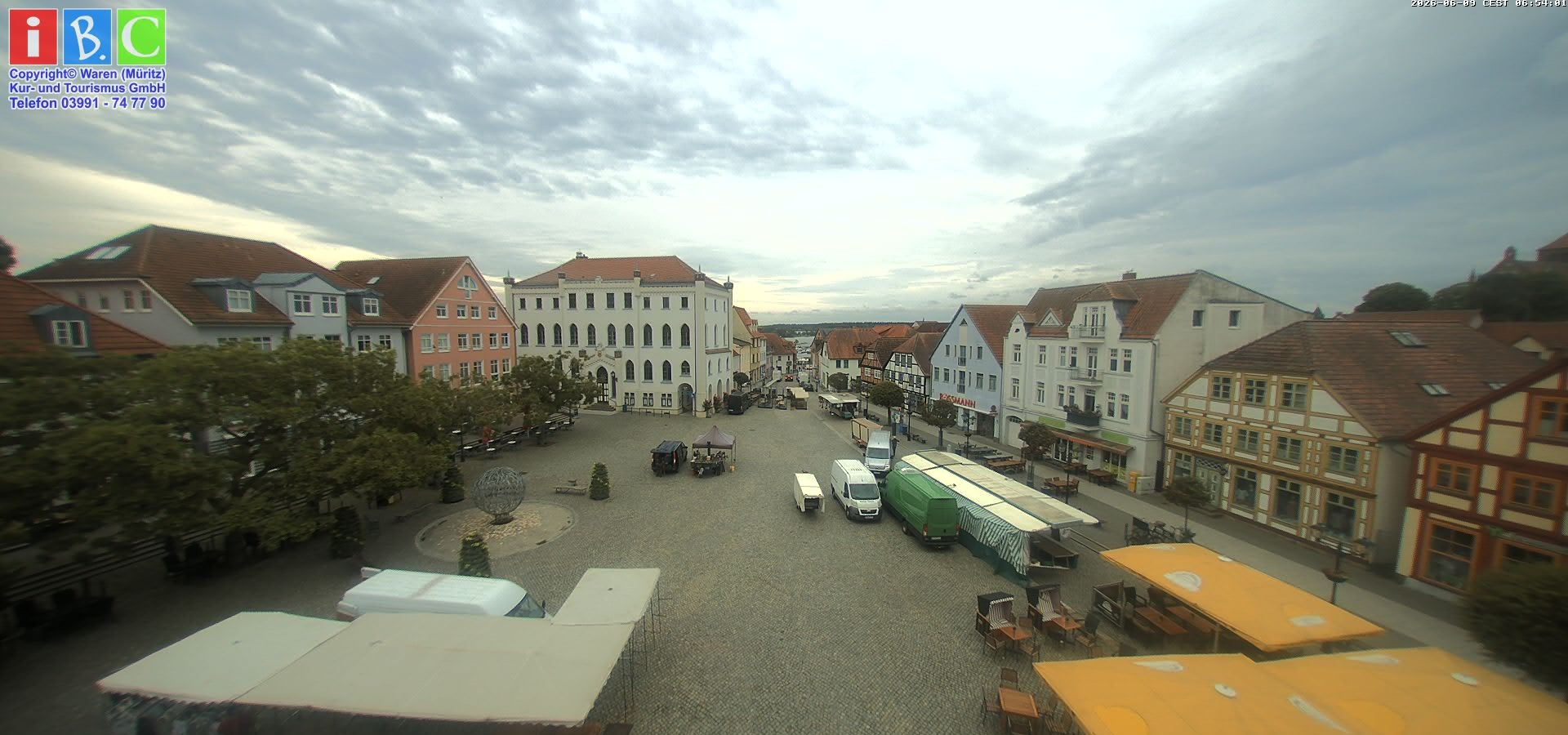 Archiv Foto Webcam Neuer Markt in Waren an der Müritz