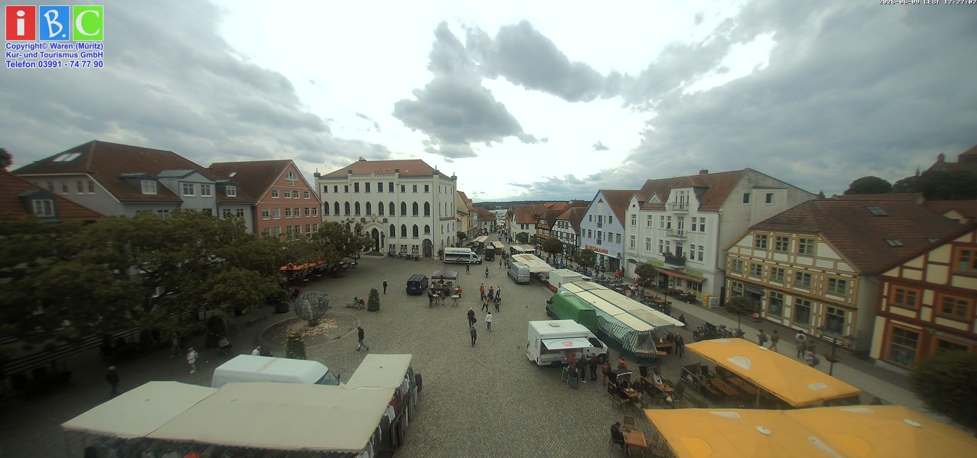 Archiv Foto Webcam Neuer Markt in Waren an der Müritz