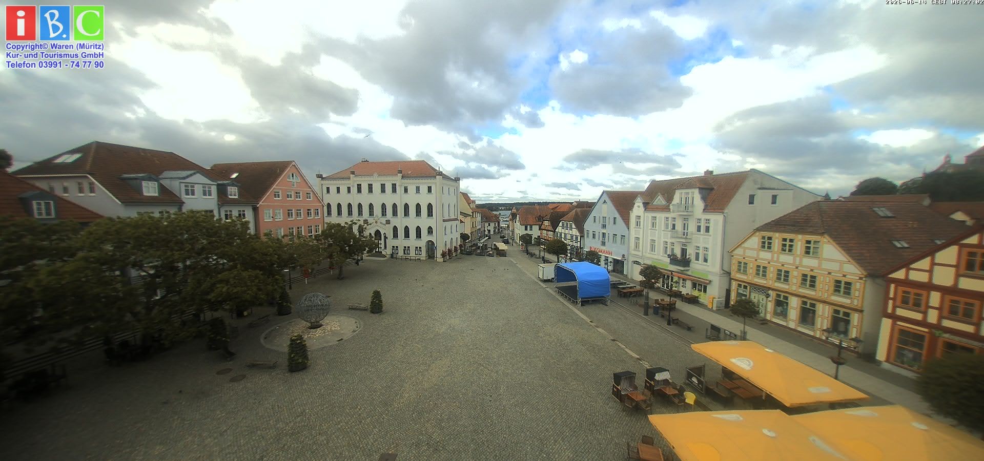 Archived image Webcam Waren (Müritz) - Market place
