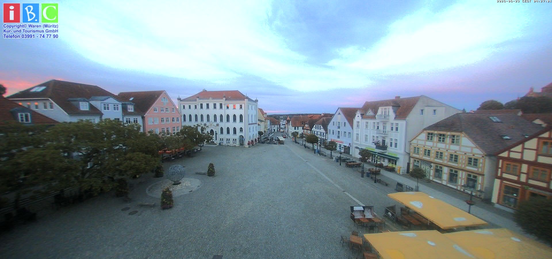 Archiv Foto Webcam Neuer Markt in Waren an der Müritz