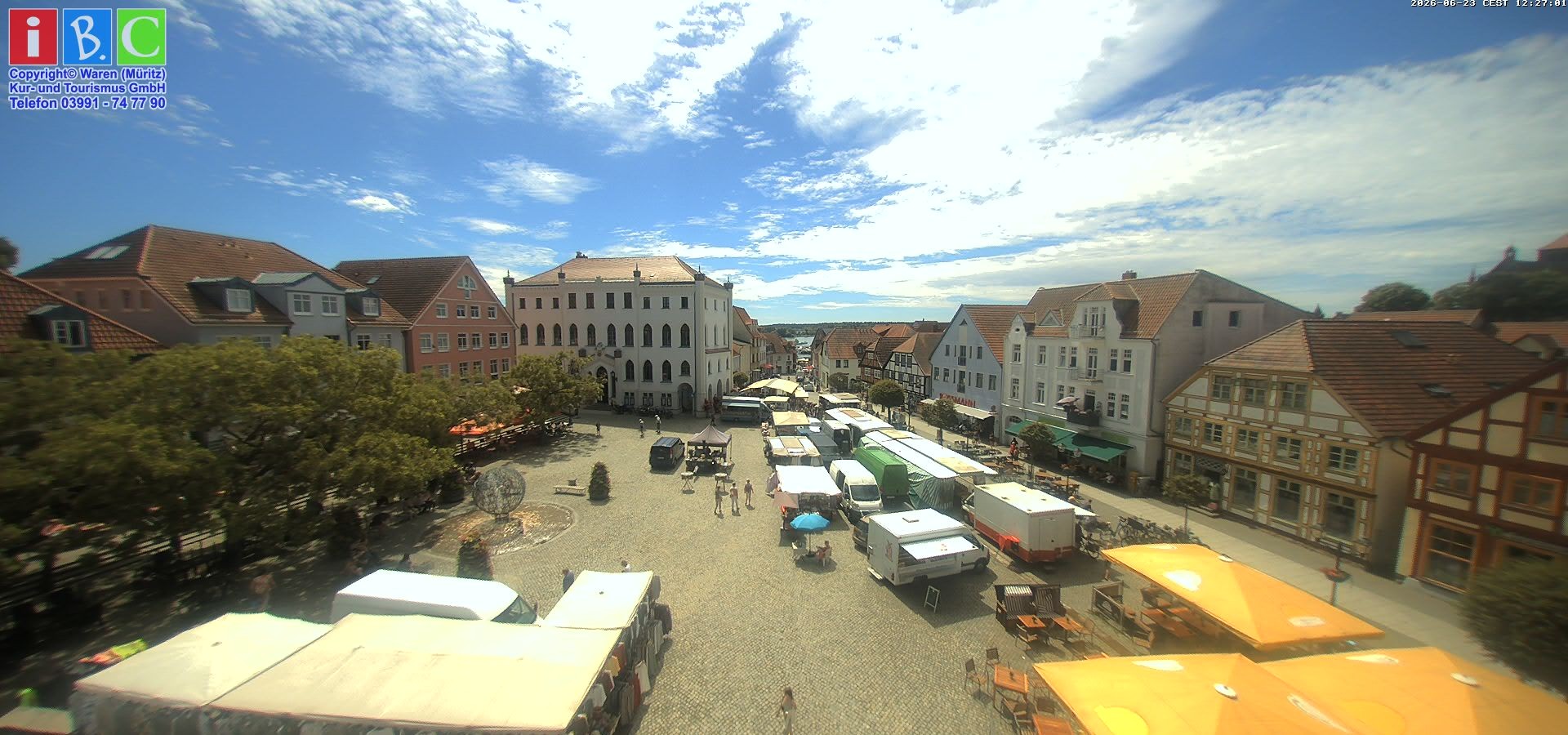 Archiv Foto Webcam Neuer Markt in Waren an der Müritz