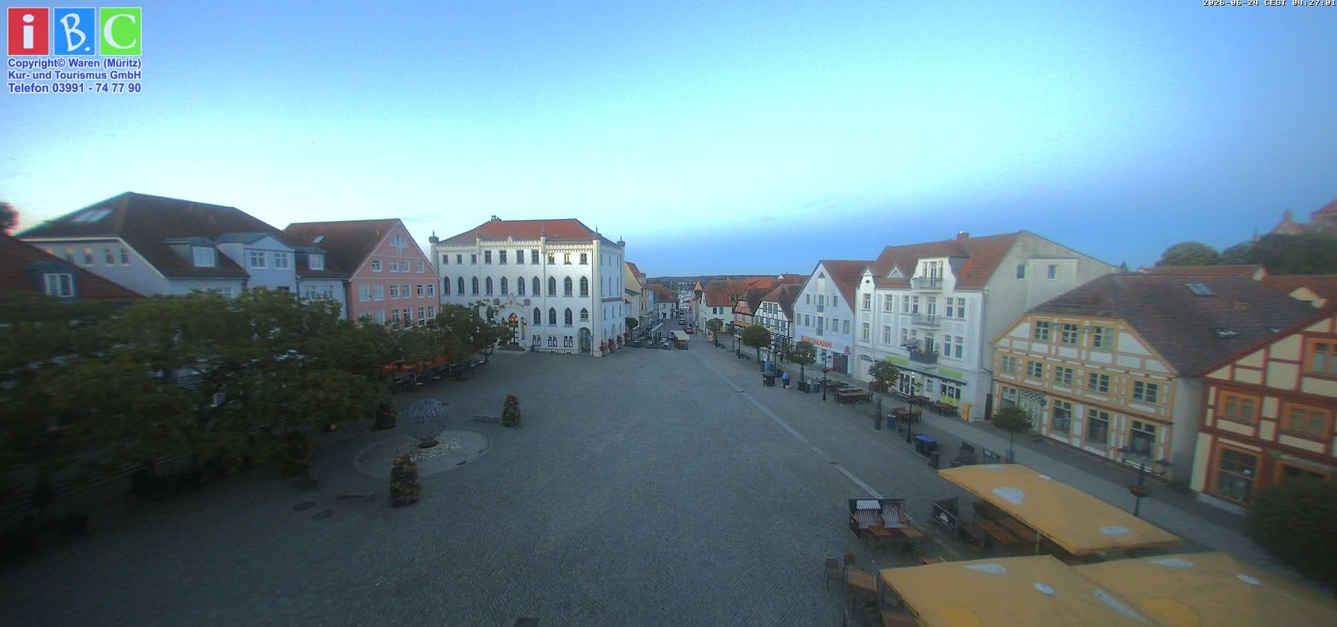 Archived image Webcam Waren (Müritz) - Market place