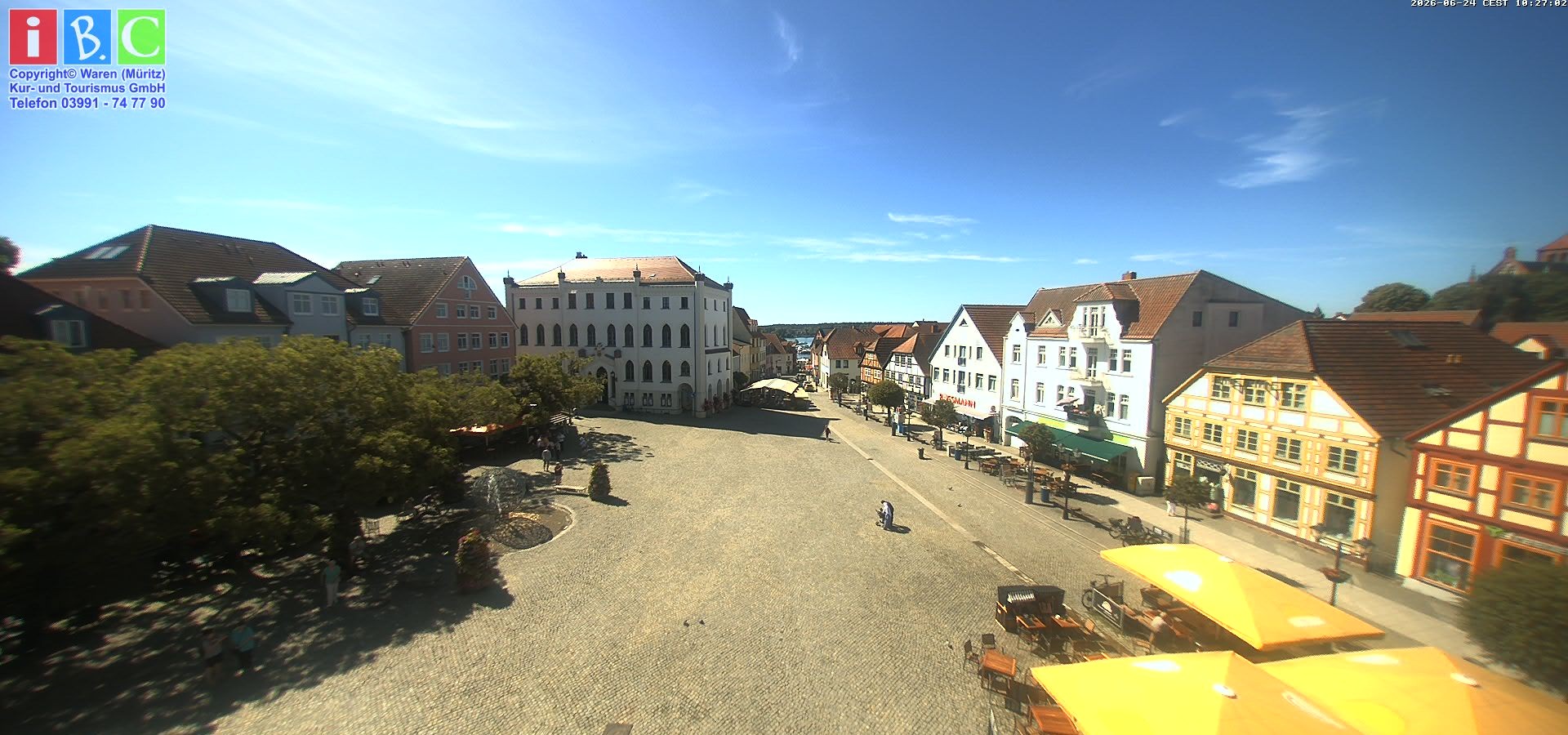 Archived image Webcam Waren (Müritz) - Market place