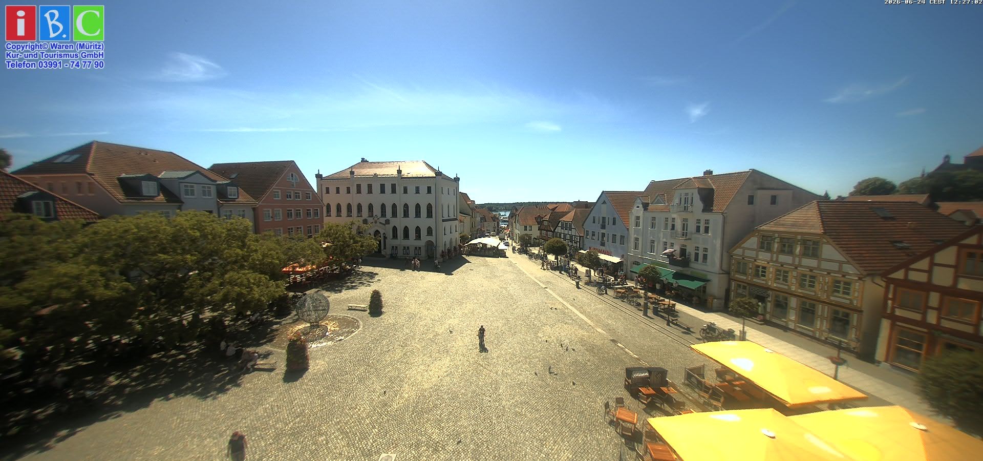 Archived image Webcam Waren (Müritz) - Market place