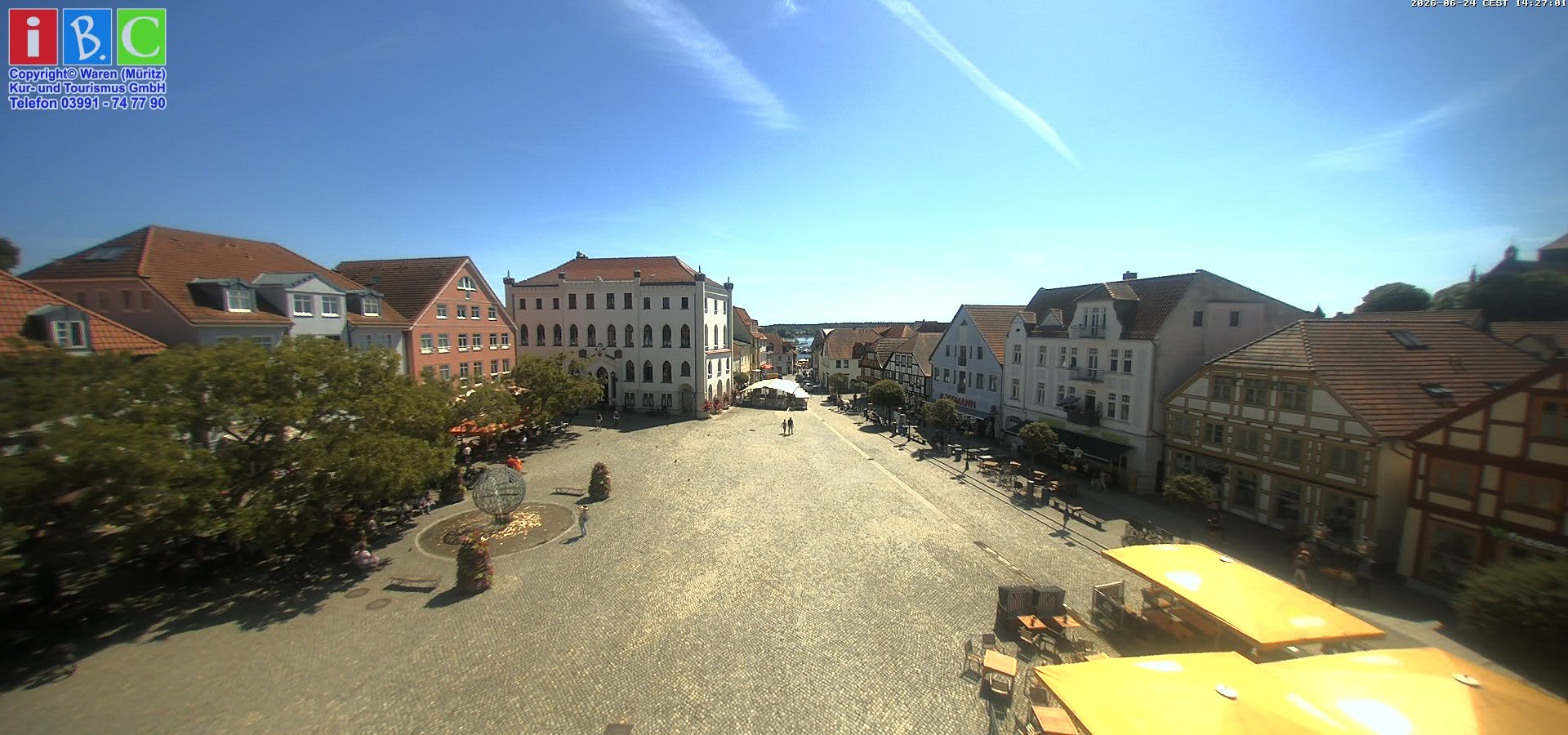 Archived image Webcam Waren (Müritz) - Market place