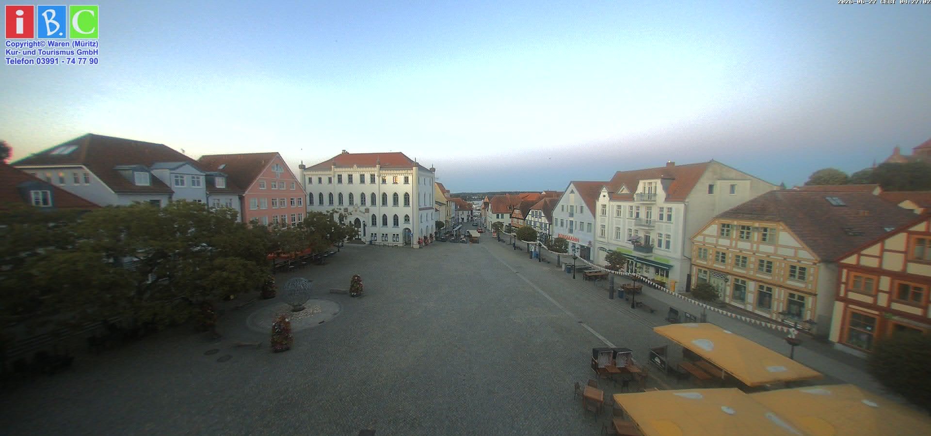 Archiv Foto Webcam Neuer Markt in Waren an der Müritz