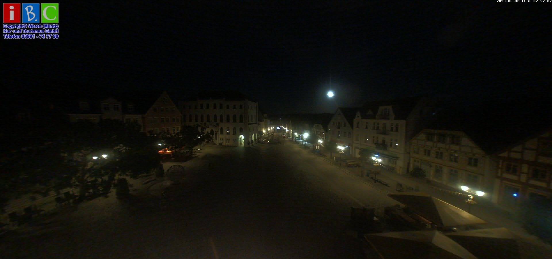 Archiv Foto Webcam Neuer Markt in Waren an der Müritz