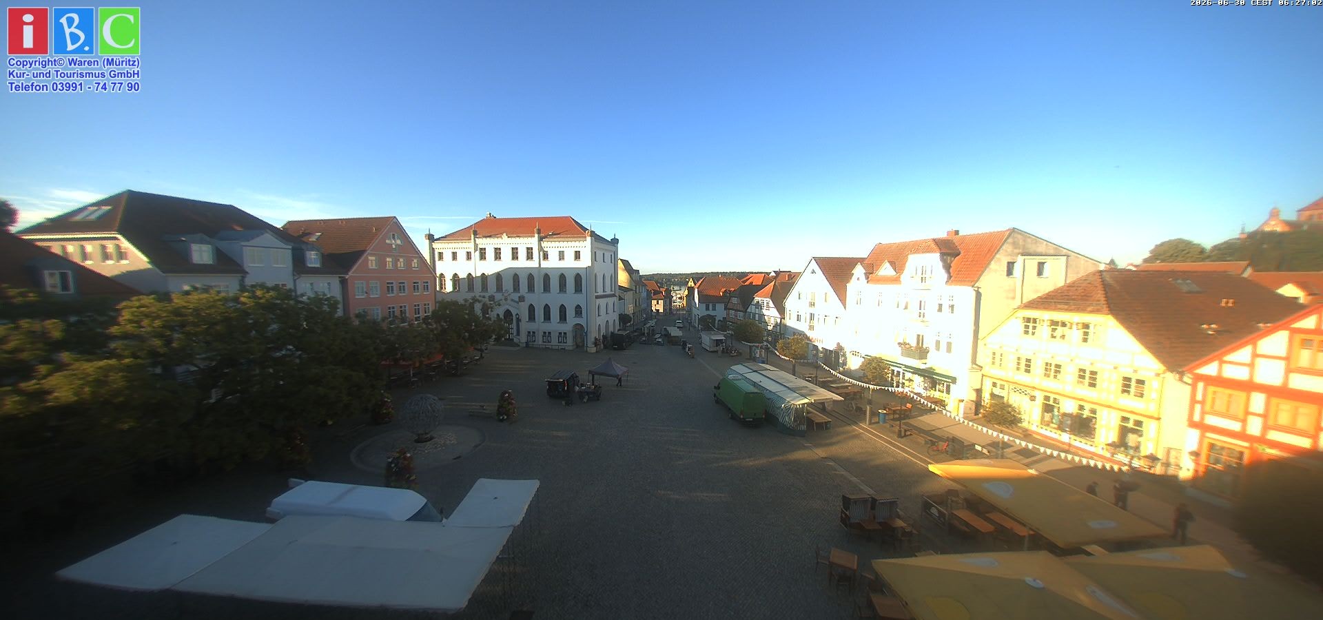 Archiv Foto Webcam Neuer Markt in Waren an der Müritz