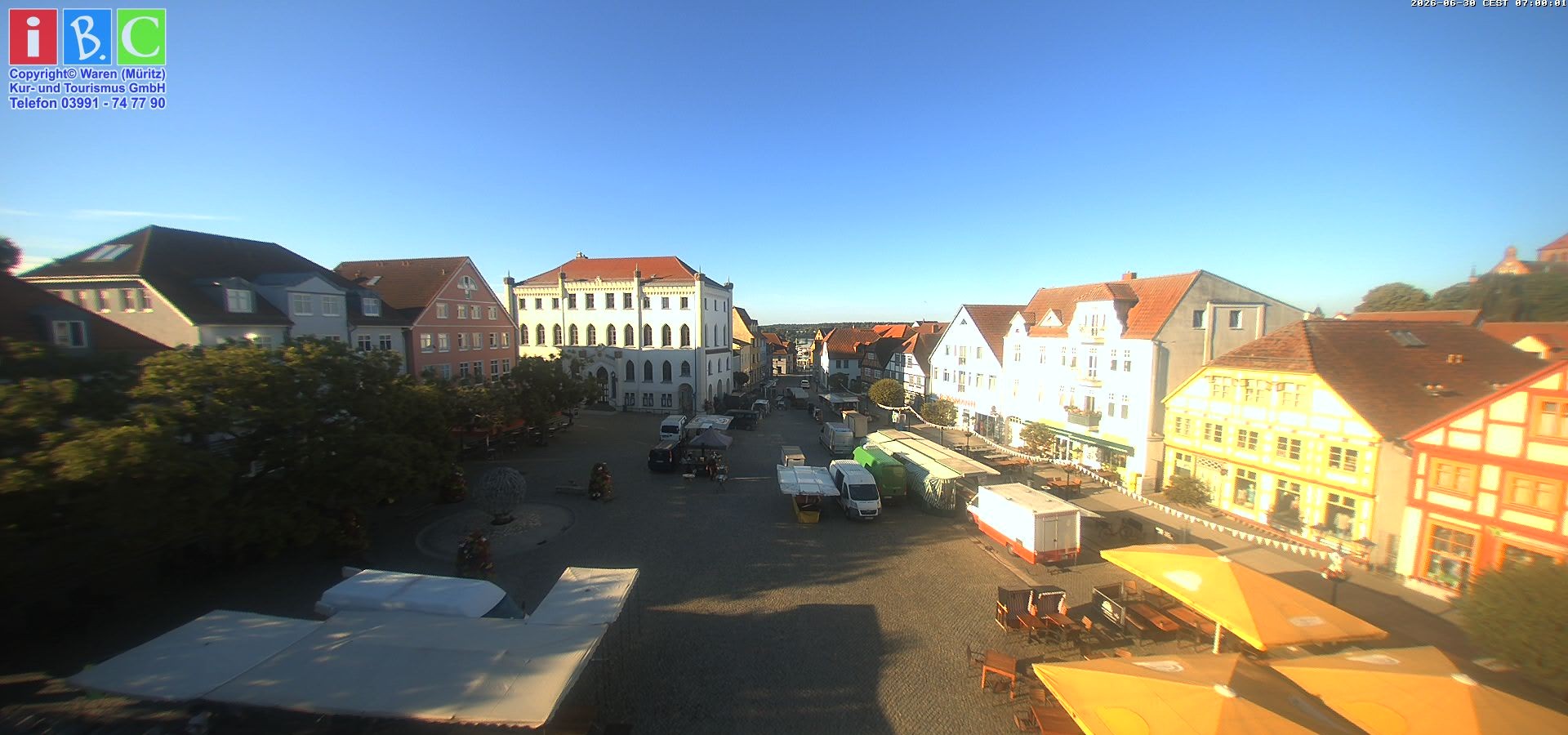 Archiv Foto Webcam Neuer Markt in Waren an der Müritz
