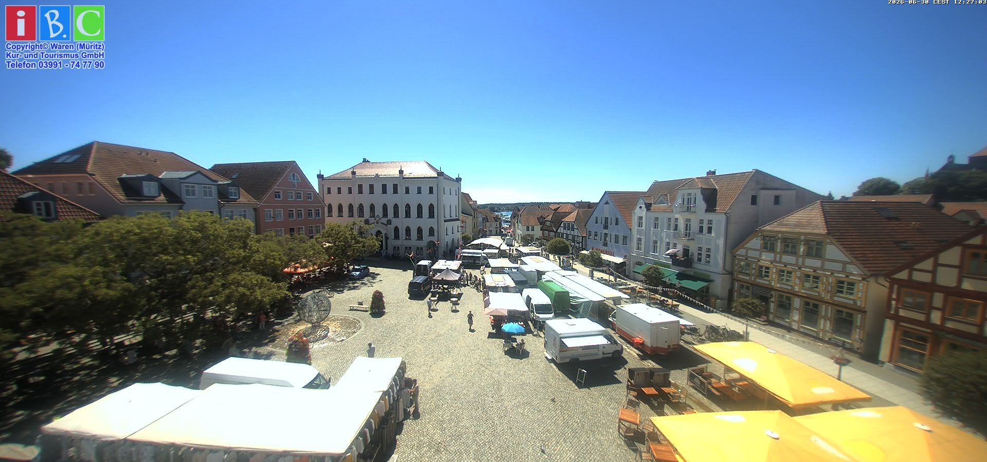 Archiv Foto Webcam Neuer Markt in Waren an der Müritz