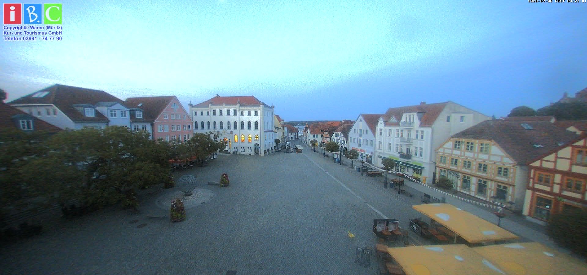 Archiv Foto Webcam Neuer Markt in Waren an der Müritz