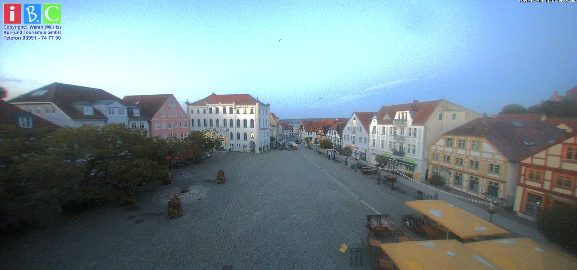 Archiv Foto Webcam Neuer Markt in Waren an der Müritz