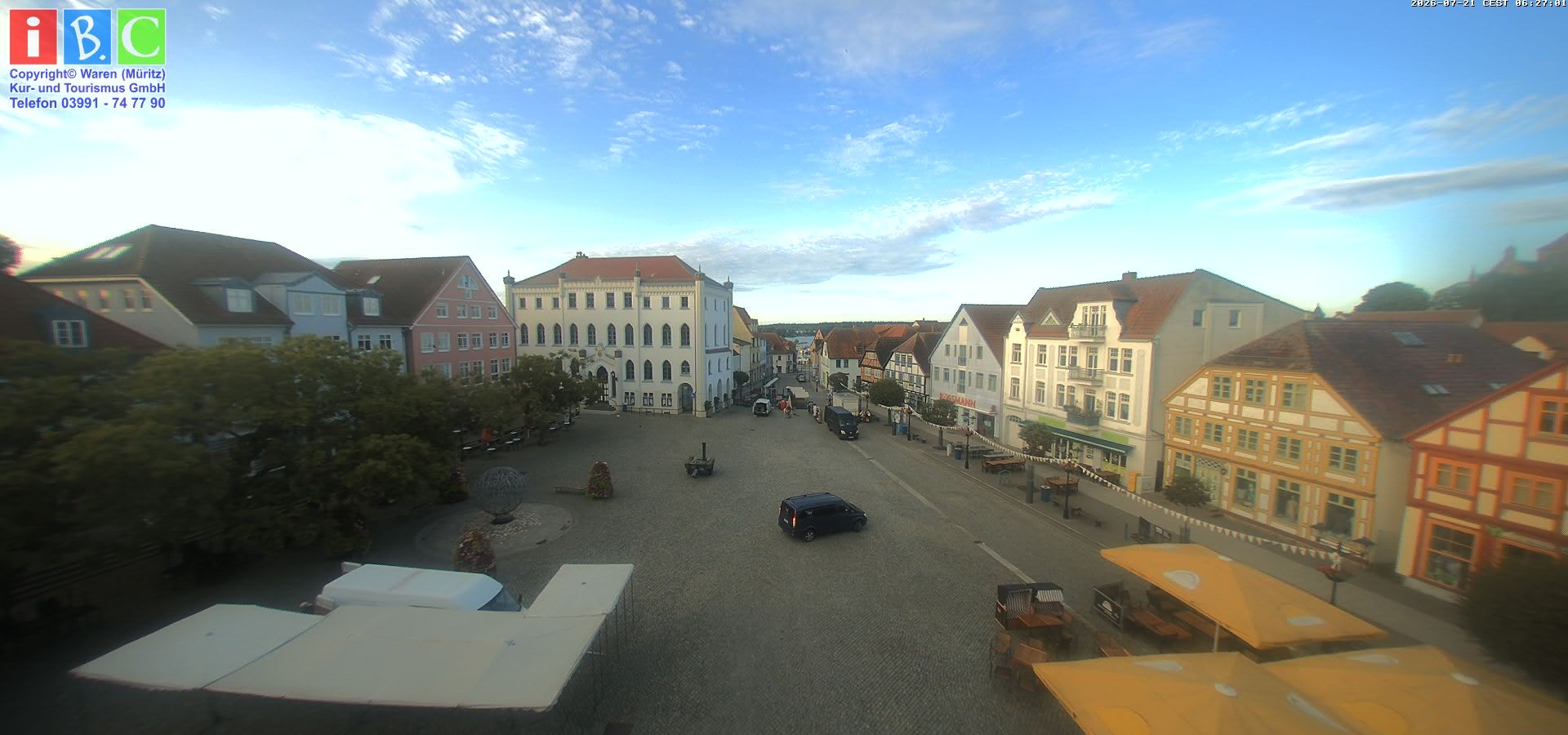 Archiv Foto Webcam Neuer Markt in Waren an der Müritz