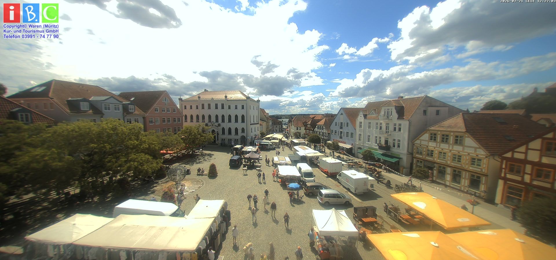 Archiv Foto Webcam Neuer Markt in Waren an der Müritz