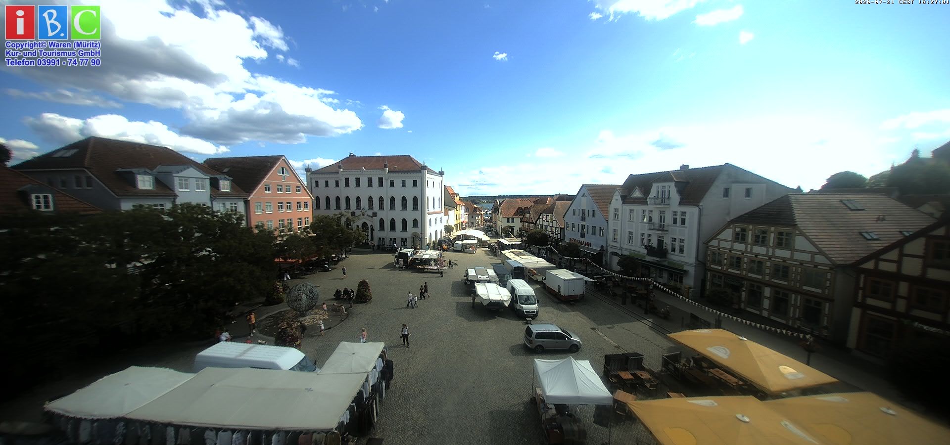 Archiv Foto Webcam Neuer Markt in Waren an der Müritz