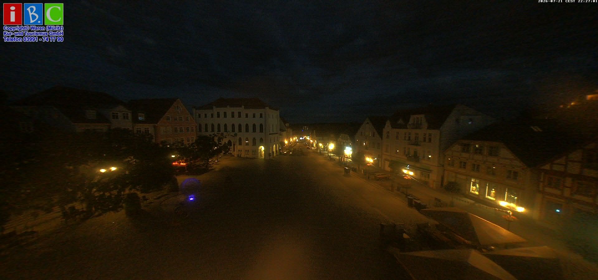 Archiv Foto Webcam Neuer Markt in Waren an der Müritz