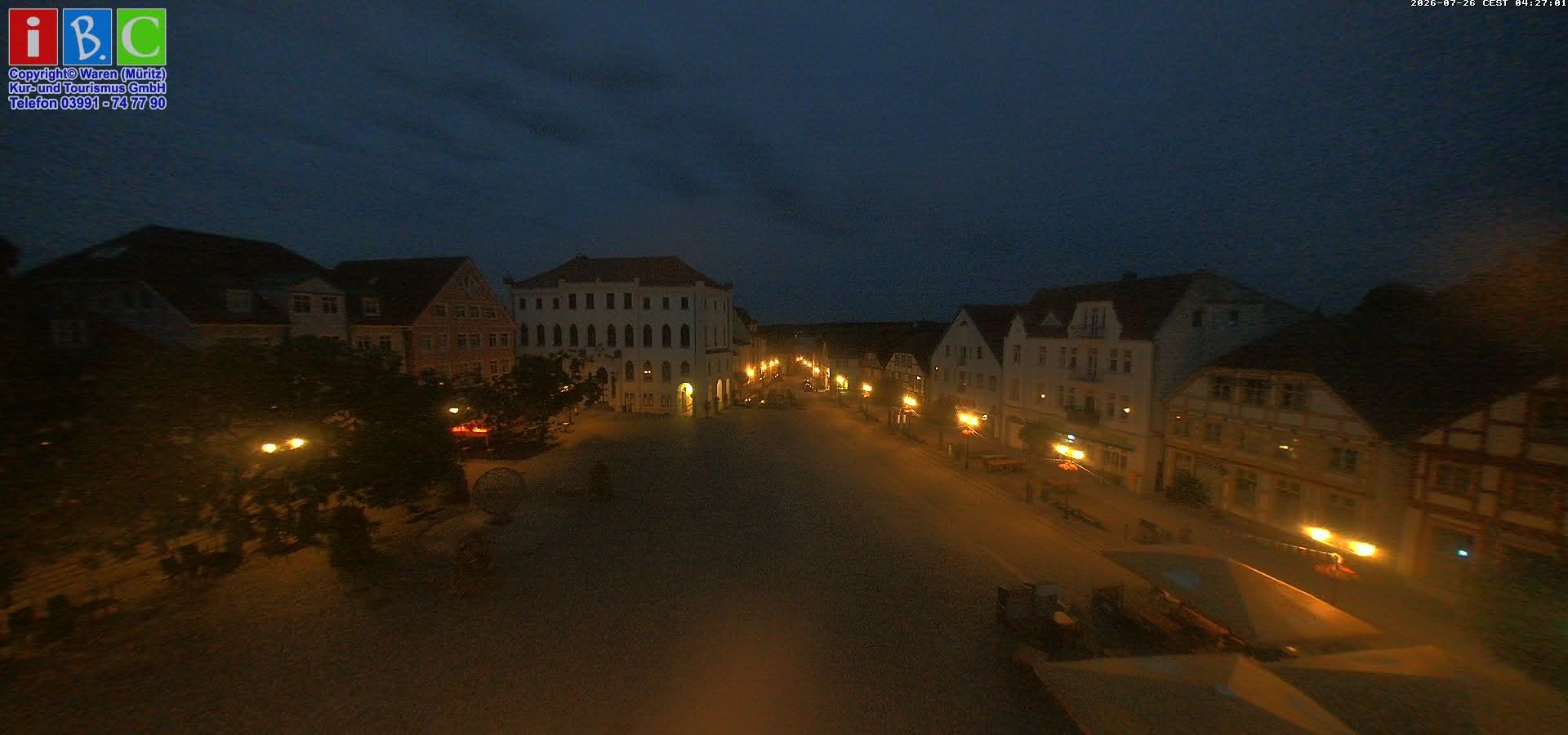 Archiv Foto Webcam Neuer Markt in Waren an der Müritz