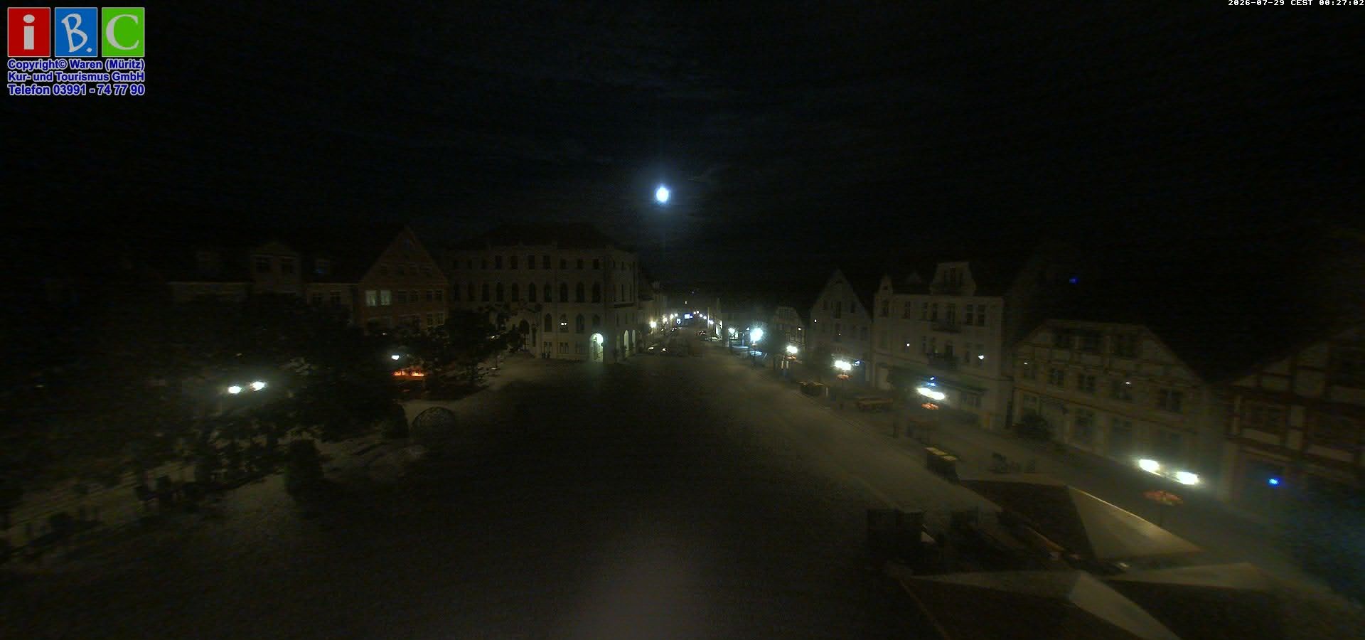 Archiv Foto Webcam Neuer Markt in Waren an der Müritz