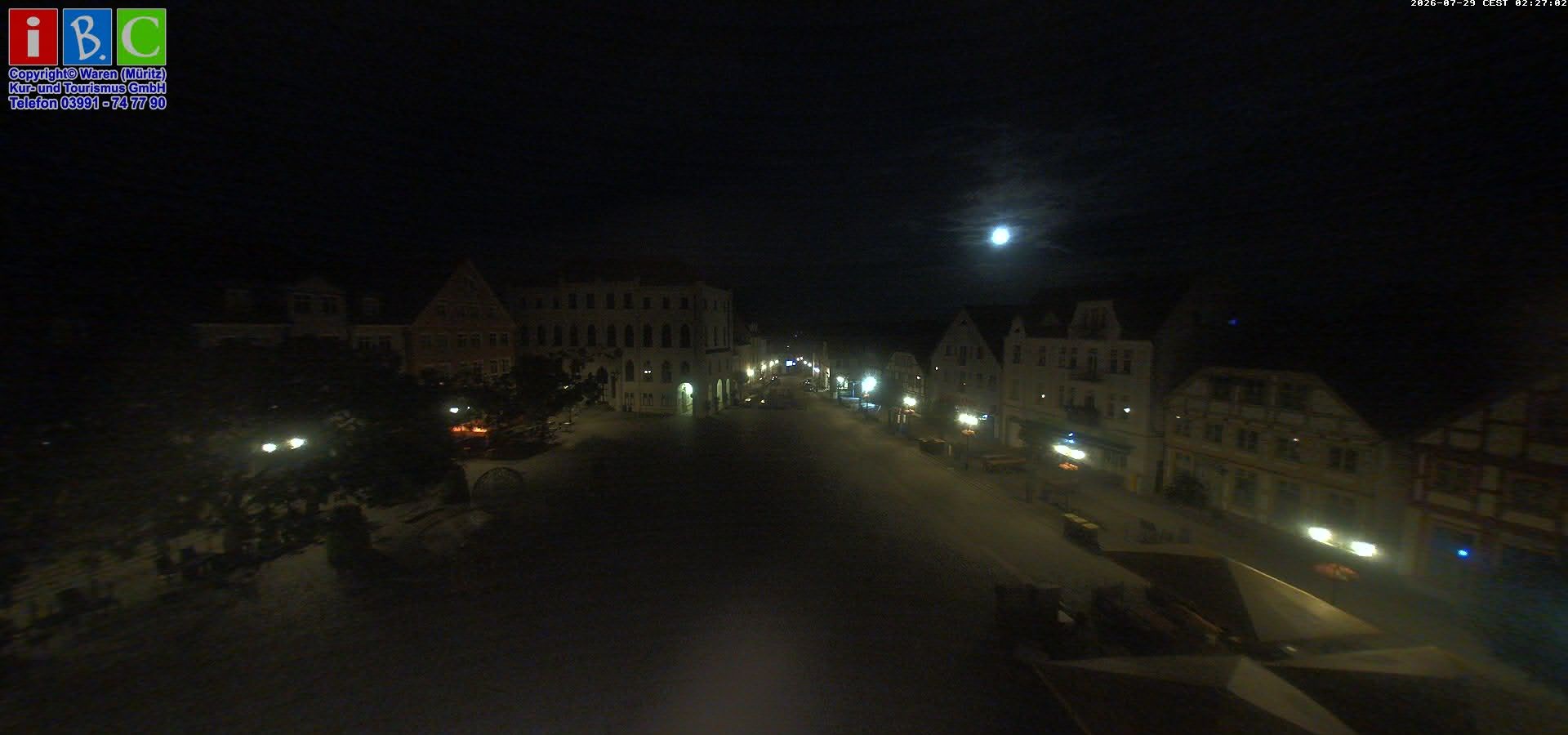 Archiv Foto Webcam Neuer Markt in Waren an der Müritz