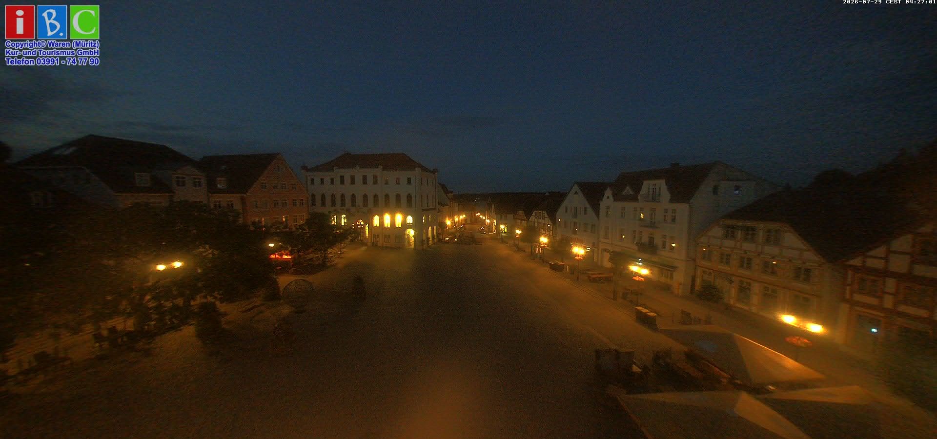 Archiv Foto Webcam Neuer Markt in Waren an der Müritz