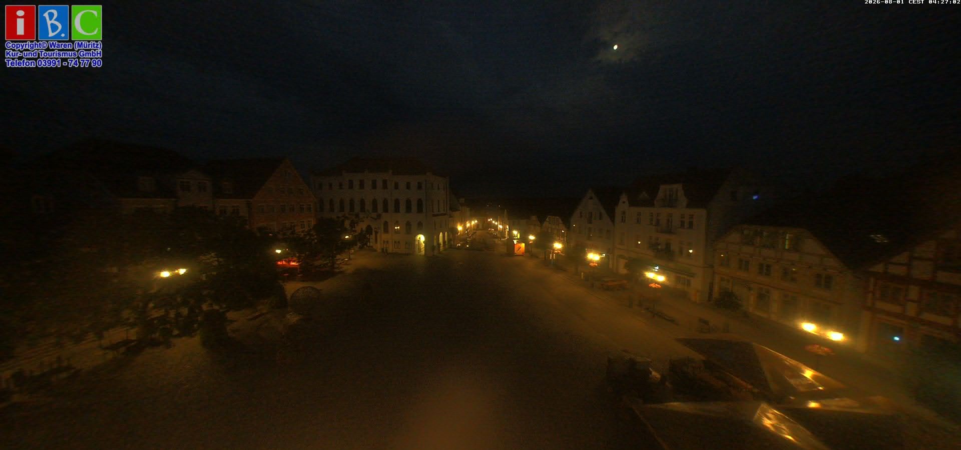 Archiv Foto Webcam Neuer Markt in Waren an der Müritz