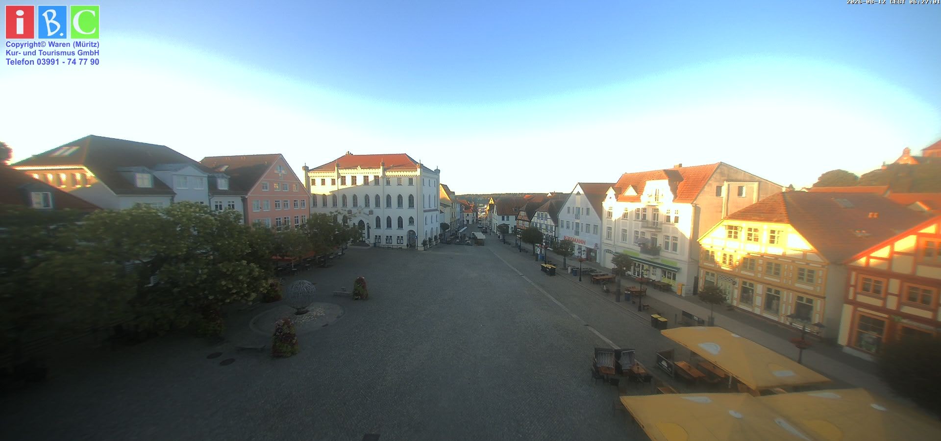 Archiv Foto Webcam Neuer Markt in Waren an der Müritz