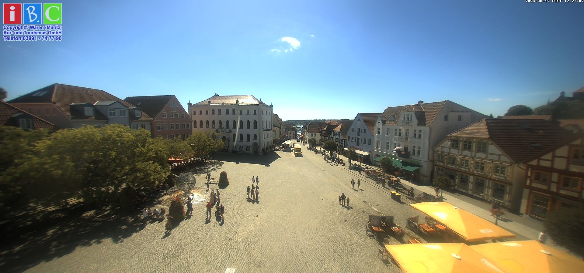 Archiv Foto Webcam Neuer Markt in Waren an der Müritz