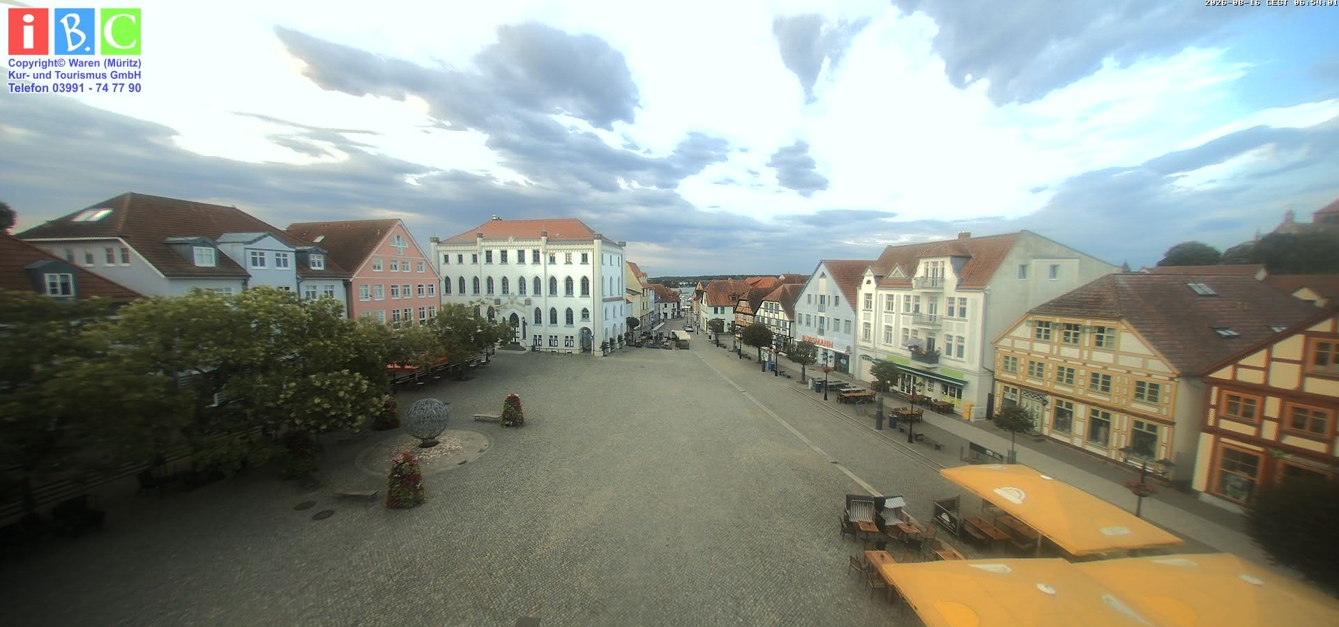 Archiv Foto Webcam Neuer Markt in Waren an der Müritz