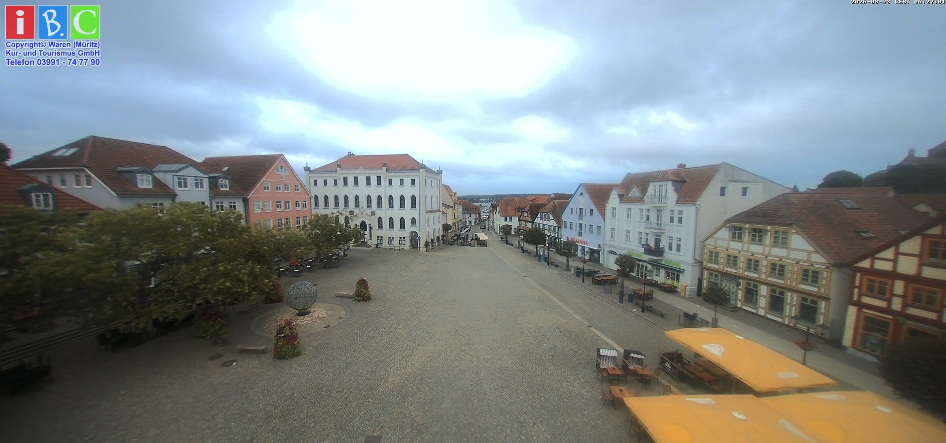 Archived image Webcam Waren (Müritz) - Market place