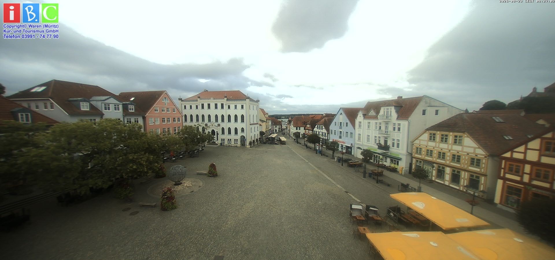 Archived image Webcam Waren (Müritz) - Market place