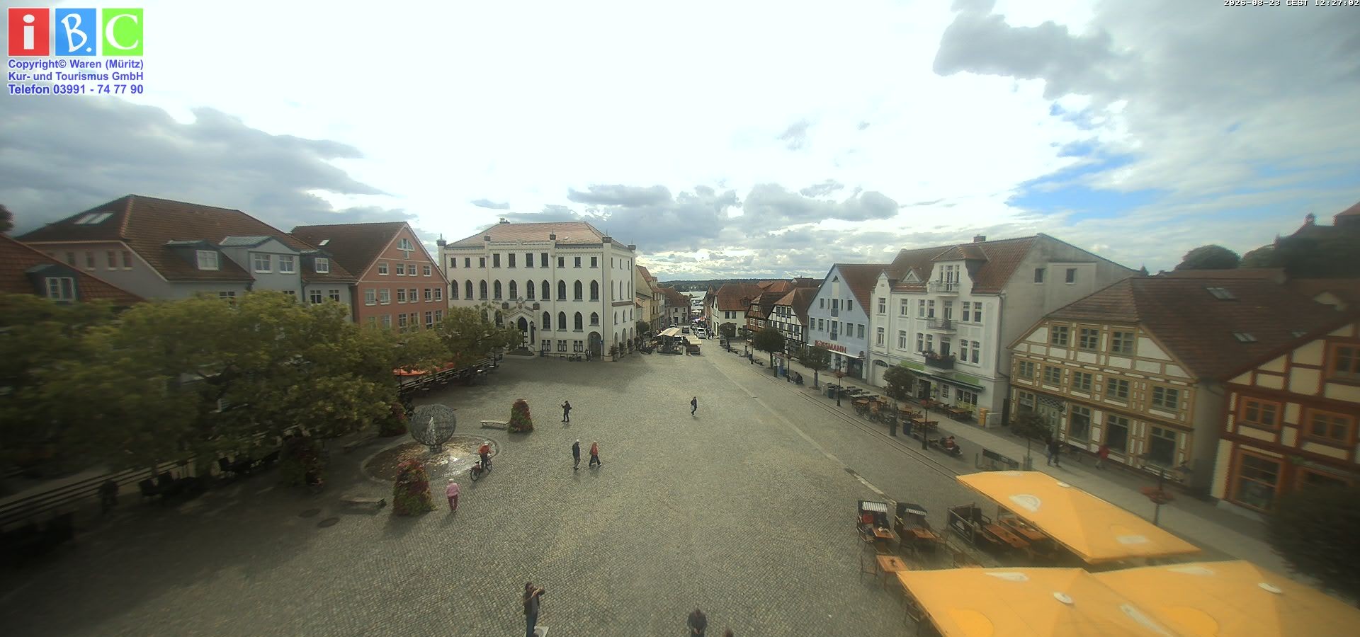 Archived image Webcam Waren (Müritz) - Market place