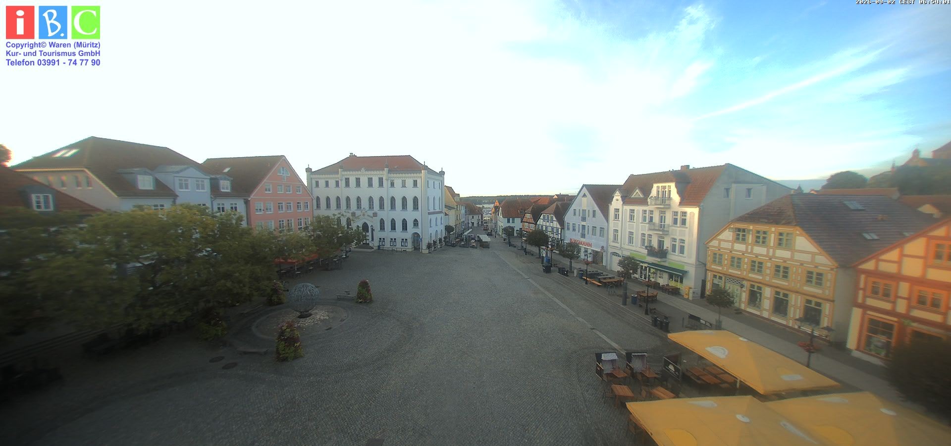 Archiv Foto Webcam Neuer Markt in Waren an der Müritz