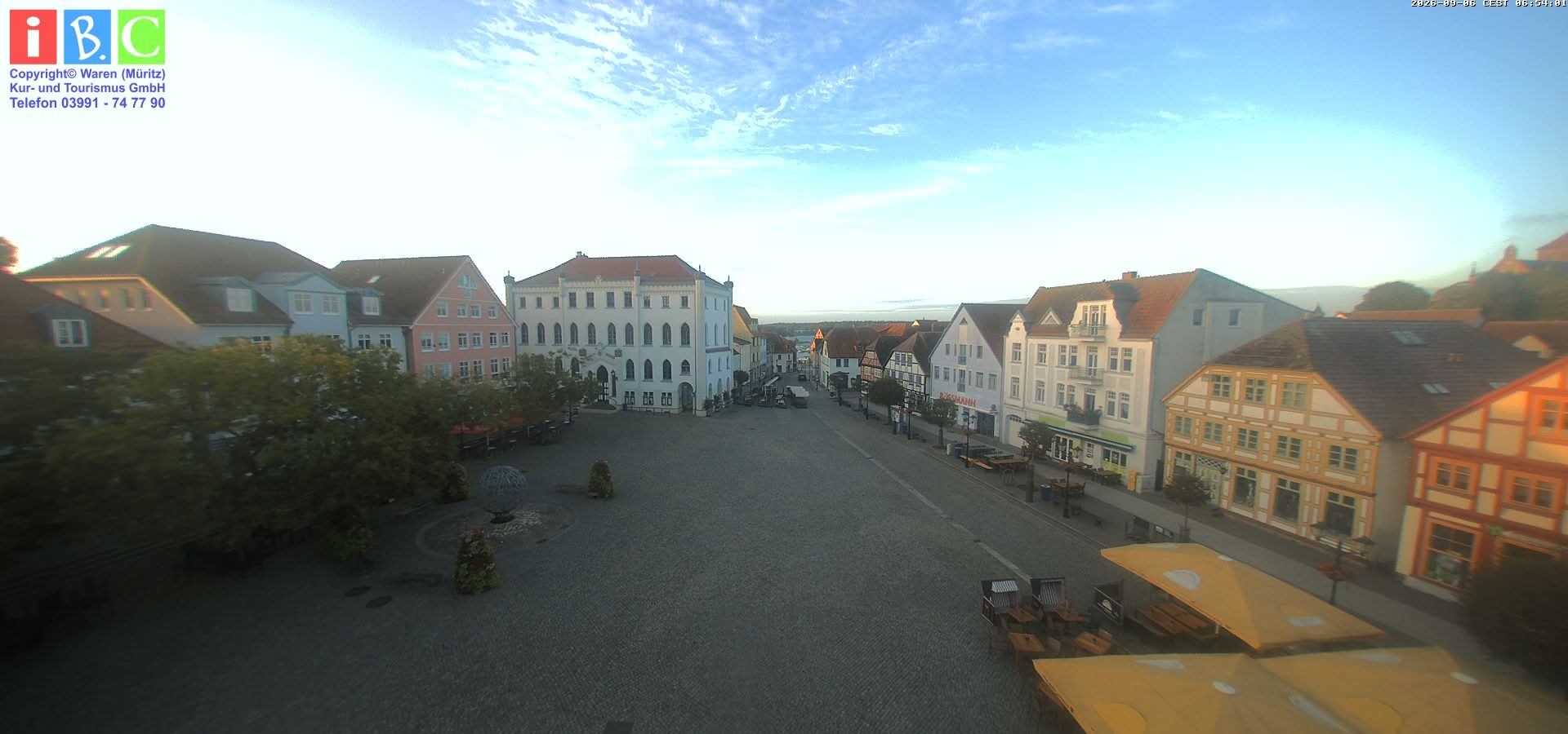 Archiv Foto Webcam Neuer Markt in Waren an der Müritz