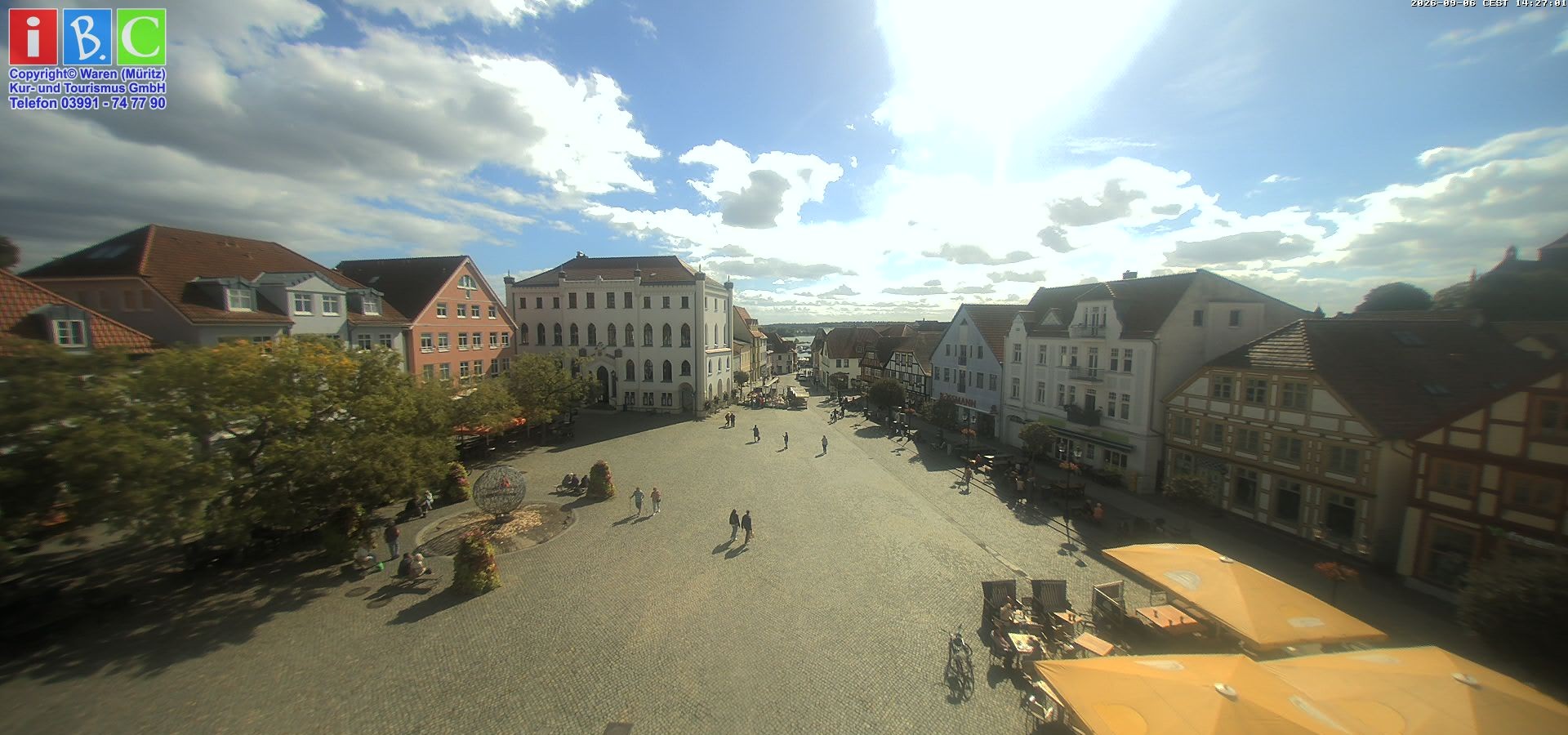 Archiv Foto Webcam Neuer Markt in Waren an der Müritz