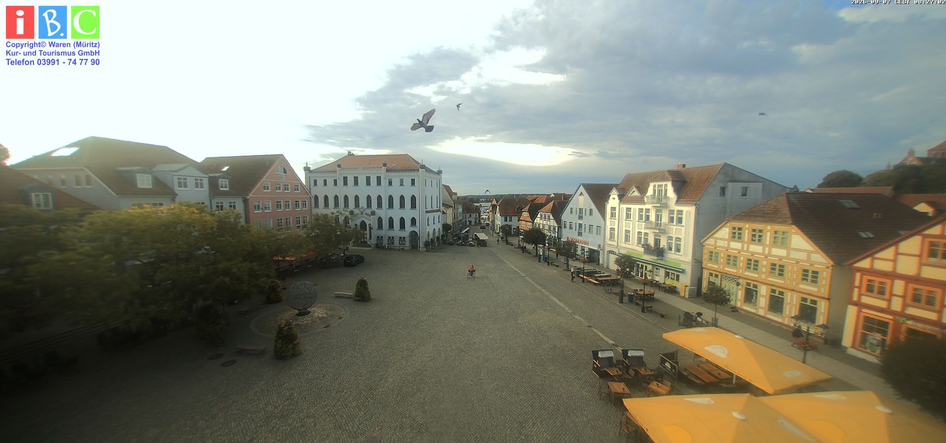Archiv Foto Webcam Neuer Markt in Waren an der Müritz