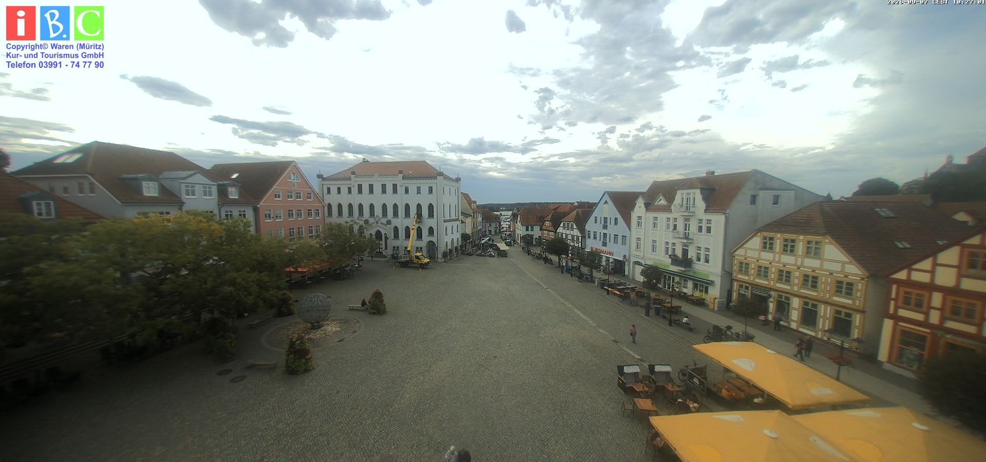 Archiv Foto Webcam Neuer Markt in Waren an der Müritz