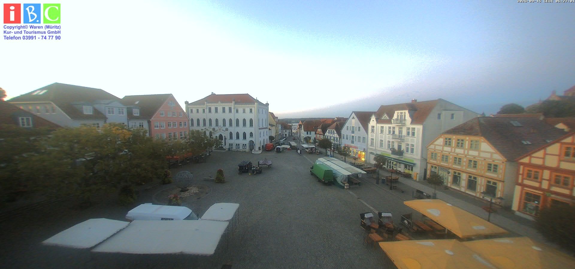 Archiv Foto Webcam Neuer Markt in Waren an der Müritz