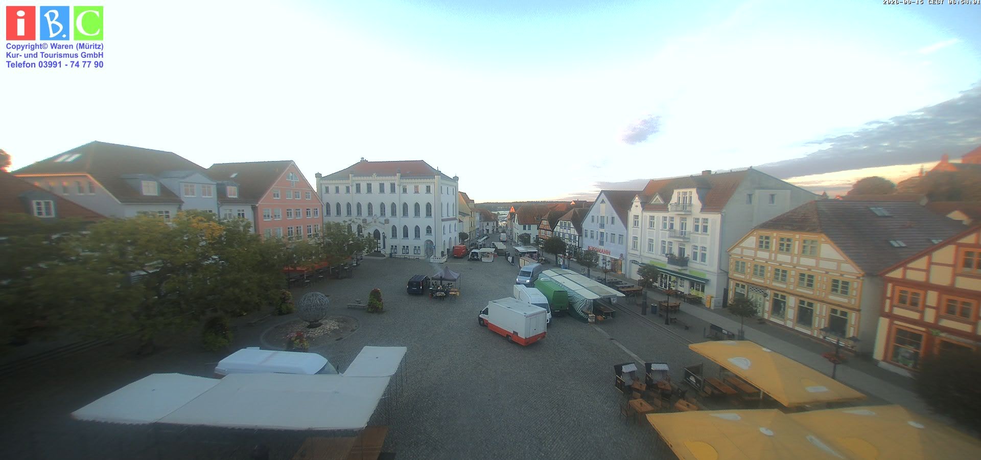 Archiv Foto Webcam Neuer Markt in Waren an der Müritz